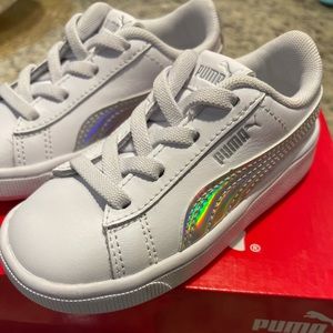 SOLD‼️‼️‼️‼️Puma sneakers 👟 7c